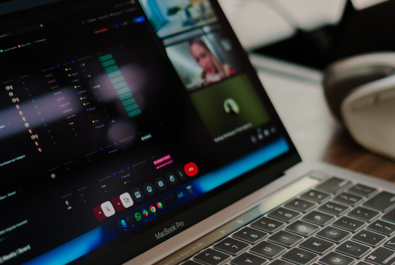 Ecommerce Web Design in Palm Springs at RixiVert Technologies