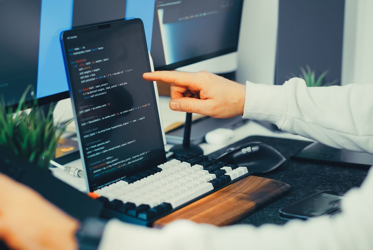 Redirect Hack / Spam Redirect Removal at RixiVert Technologies